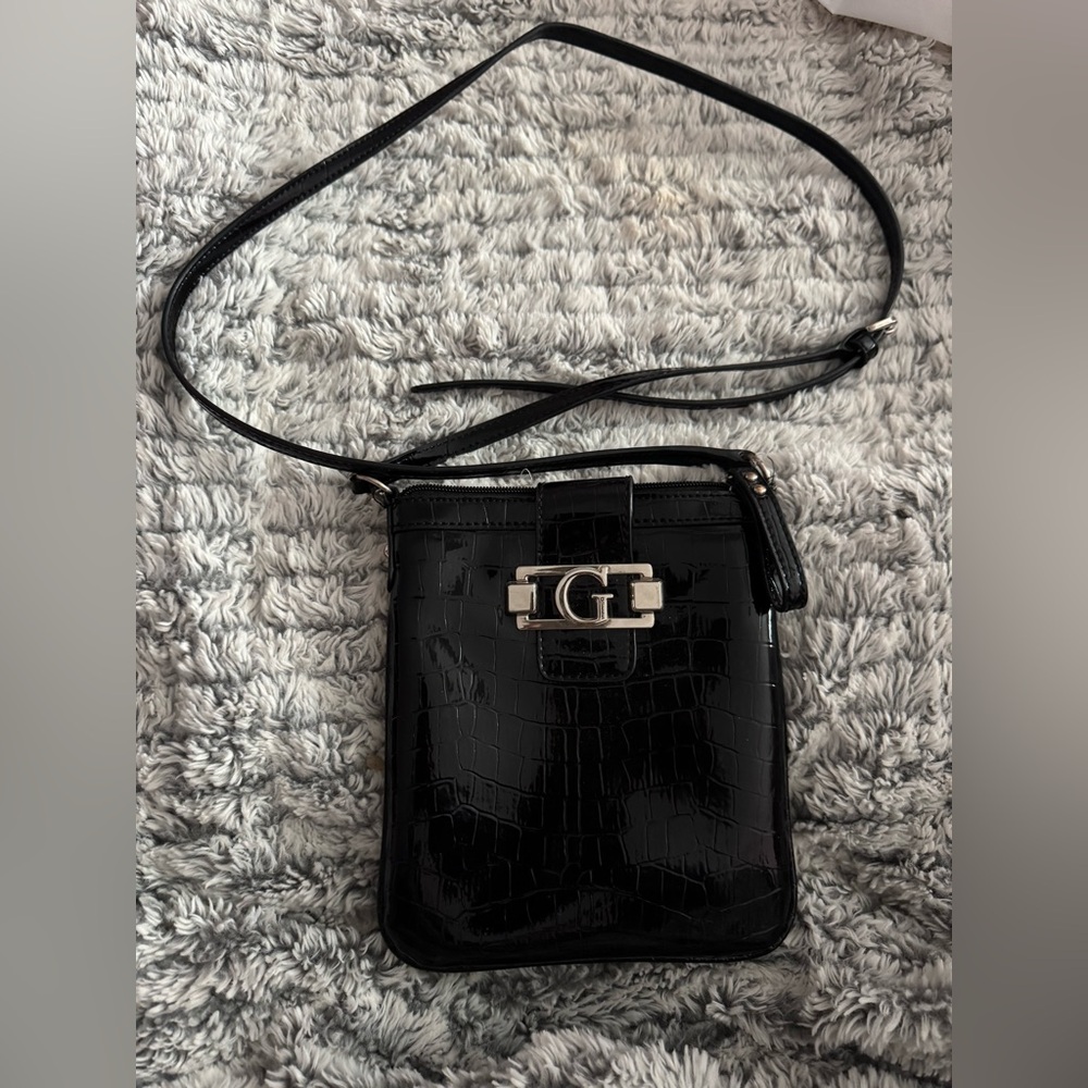 GUESS crossbody bag